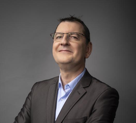 laurent capelle directeur organisation et methodes esset group